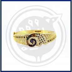 916 GOLD PEACOCK OVAL SCREW BANGLE FOR WOMEN 